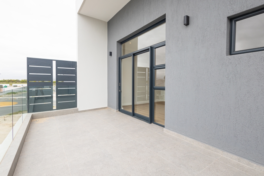 4 Bedroom Property for Sale in Sandown Western Cape